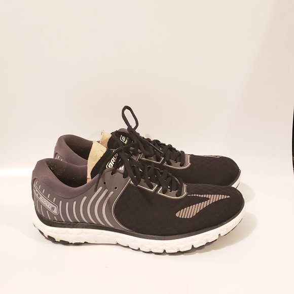 brooks running black